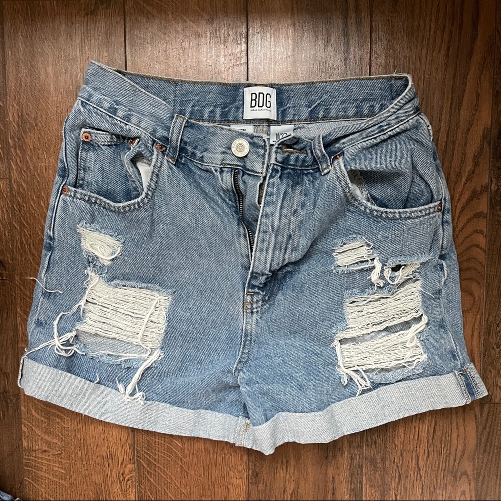 BDG Urban Outfitters Distressed High Waist Mom Short
